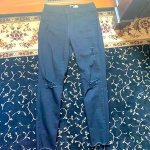 Black refuge ripped jeans